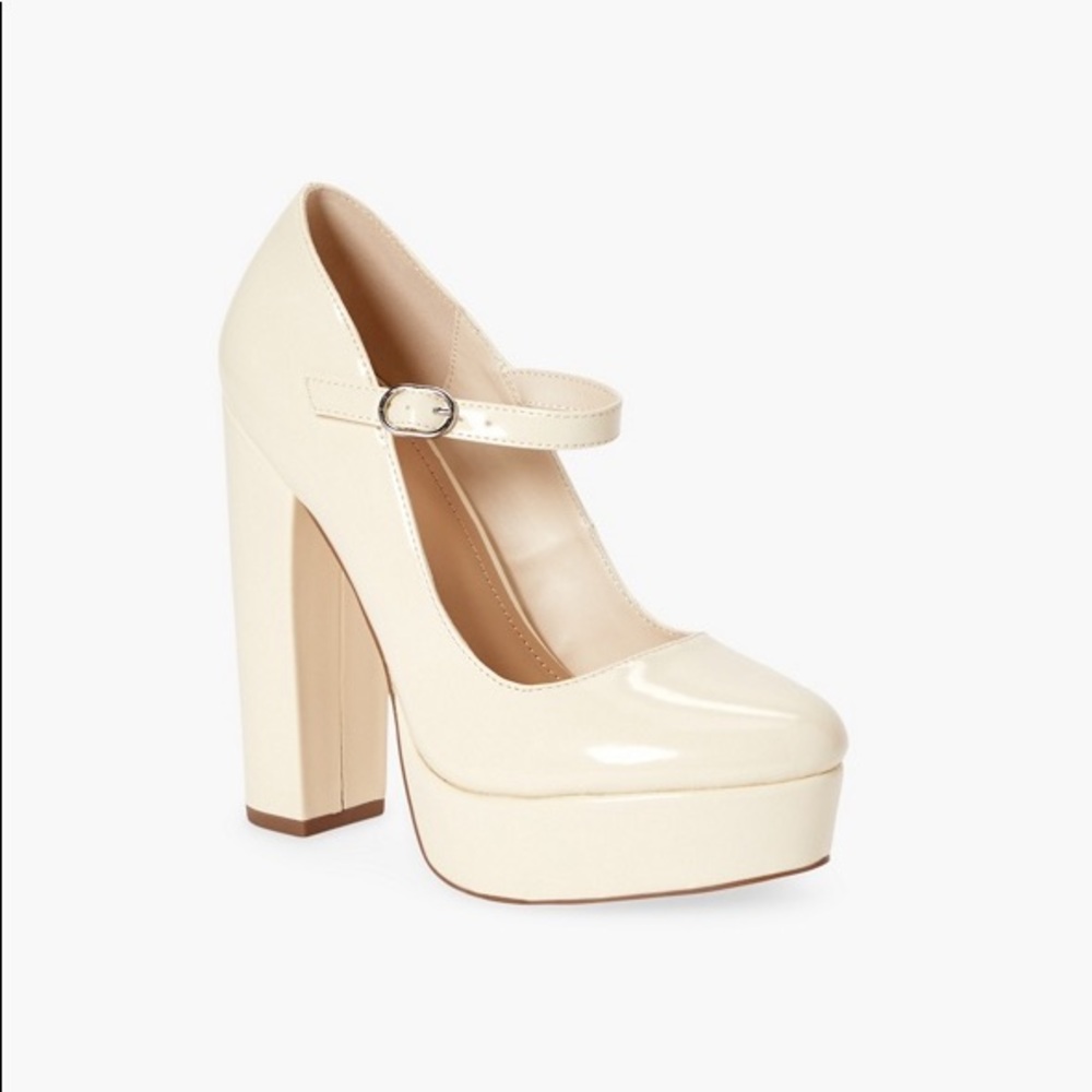 Platform Mary-Jane heels